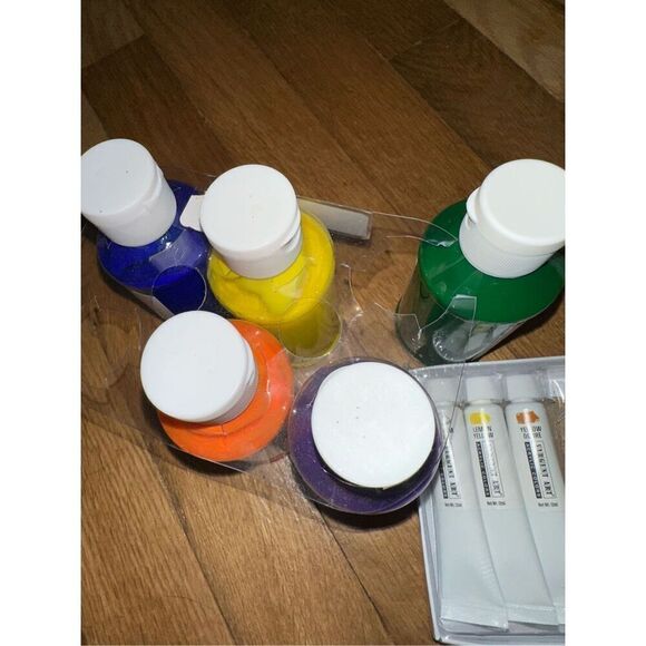 Crafters Paint Finger paint Acrylic Mod Podge - Picture 2 of 5